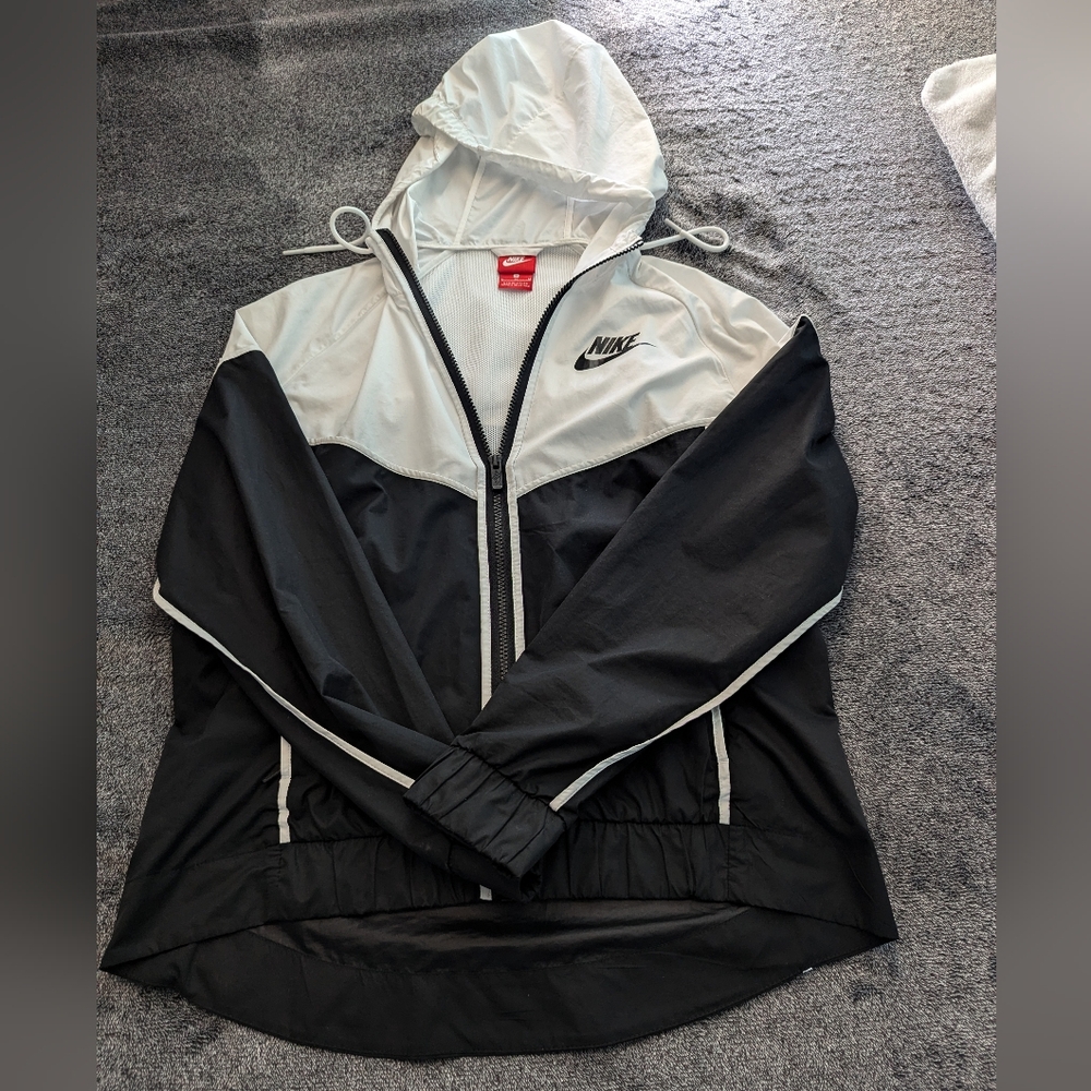 Women's Nike Windbreaker